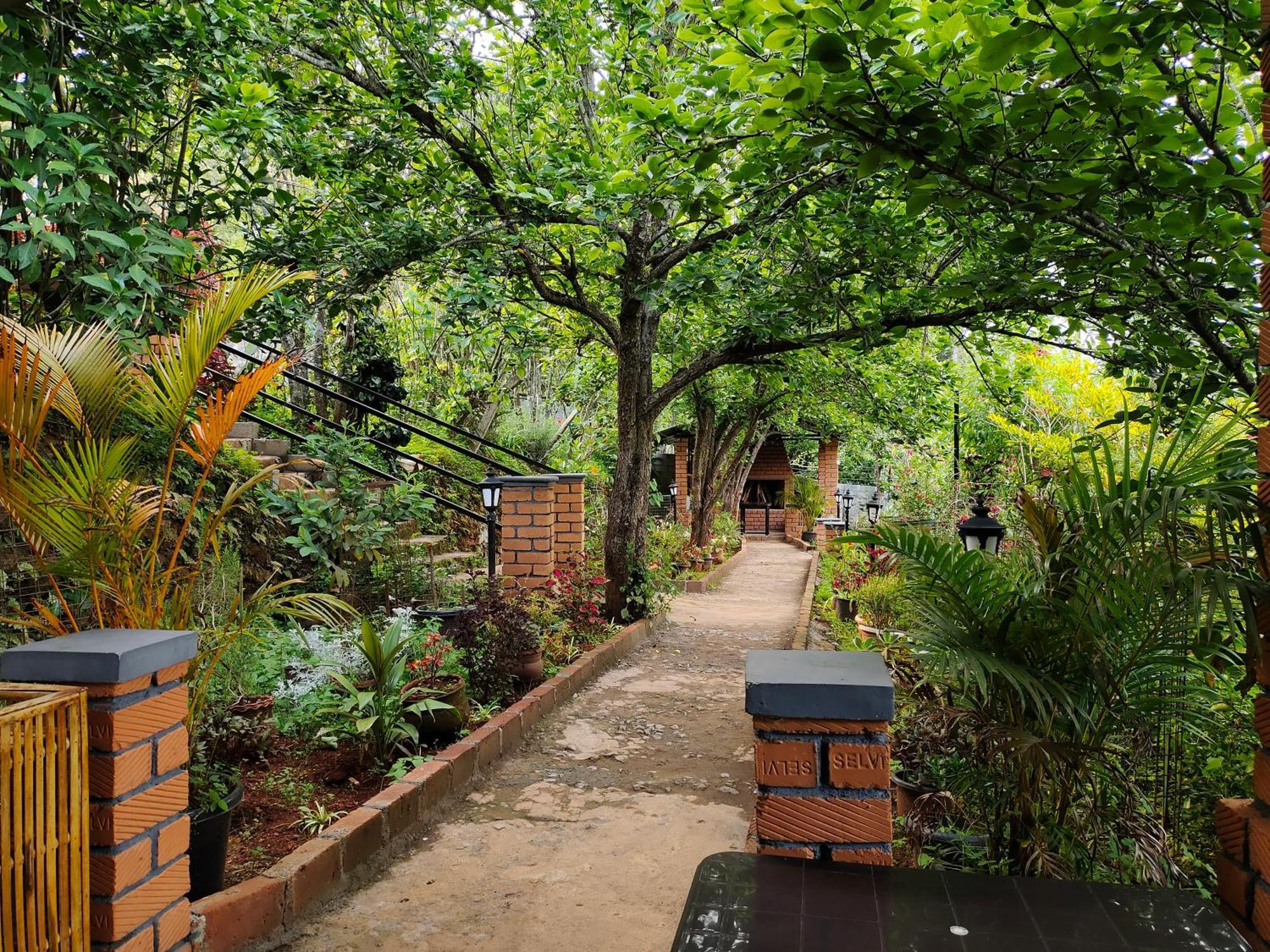 Pear Tree Entire 2Bhk Villa โกตากิริ ภายนอก รูปภาพ